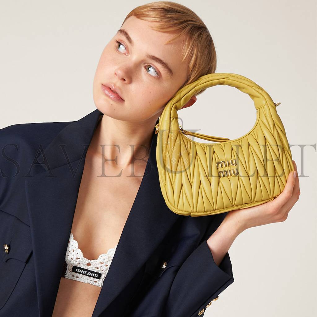 MIU MIU WANDER MATELASSÉ NAPPA LEATHER HOBO BAG 5BC125 (20*17*6cm) MIU MIU WANDER MATELASSÉ NAPPA LEATHER HOBO BAG 5BC125 (20*17*6cm)